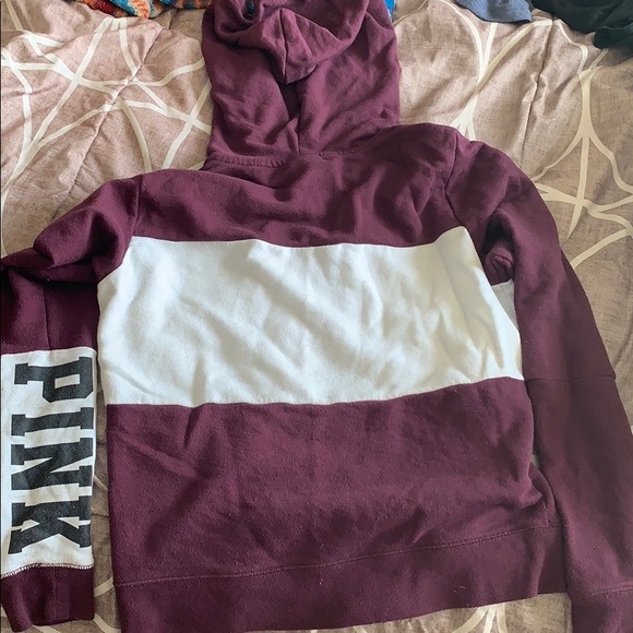 VS Pink Sweatshirt. - Picture 2 of 2